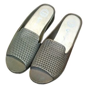 Jeffrey Campbell Havana Last Slides Sandals Gold Jelly Rubber Lattice Slip-On 9